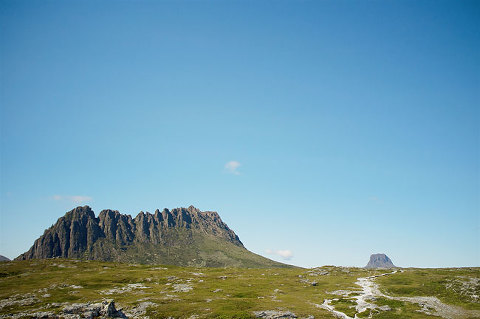 overland track, tasmania - cradle mountain and barn bluff